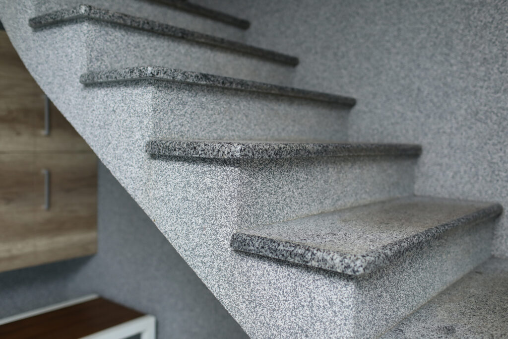 Czy można odnowić schody granitowe?